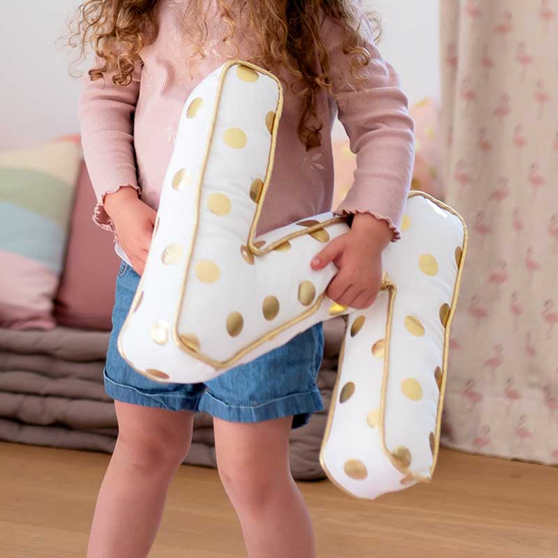 Buchstabenkissen PRINCESS, Creme